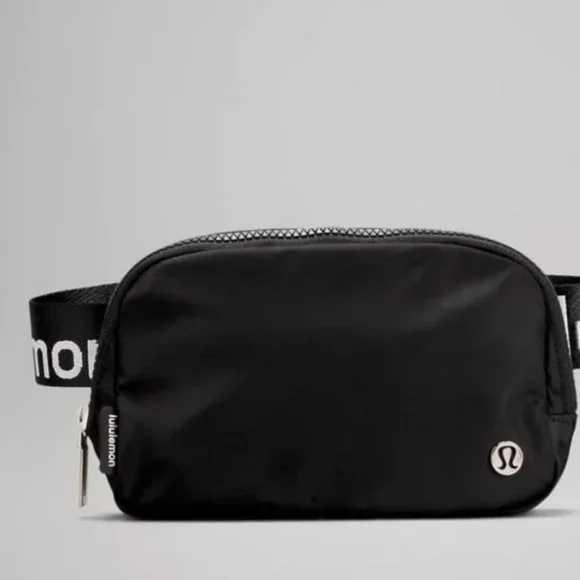 NEW lululemon athletics Belt Bag 1L Crossover Slingbag Purse Black White Logo - Picture 3 of 8